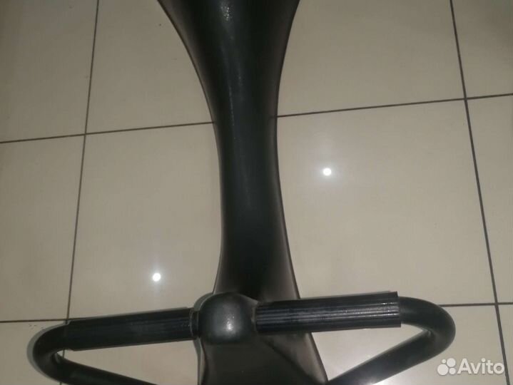 Подставка для ног и полки под зеркало для салона