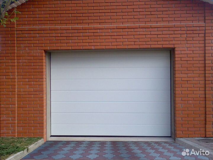 Секционные ворота для автомоек и сто