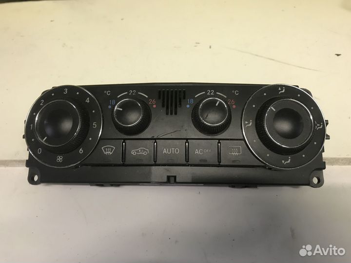 Mercedes C-Class W203 Блок управления климатом