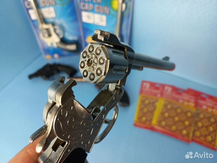 Револьвер пугач С пистонами металлический