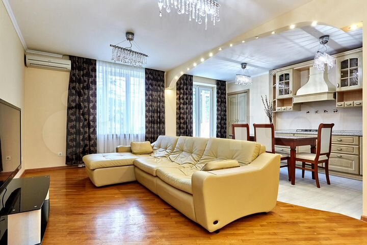3-к. квартира, 125 м², 2/10 эт.