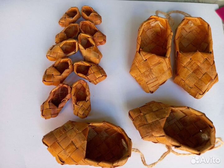 Лапти, корзинки, сумки, пестери из бересты кукольн
