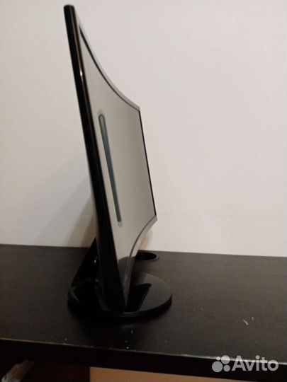 Монитор Samsung