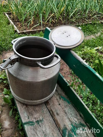 Продам алюминиевый бидон 25л