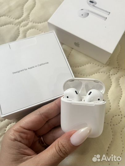 Apple airpods