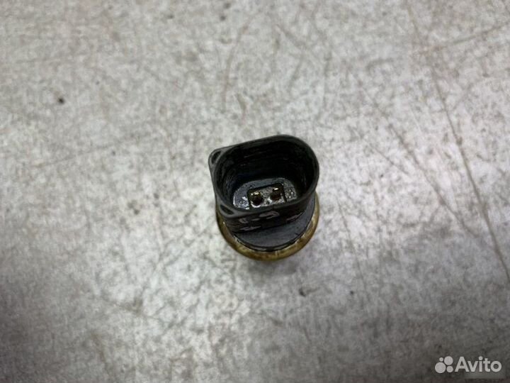 Датчик температуры Volkswagen Caddy 3 1.9 BLS 2008