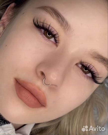 Наращивание ресниц модель