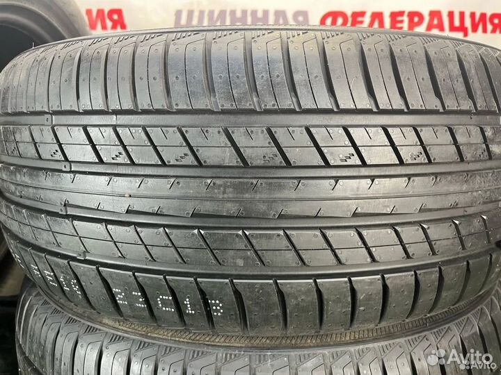 RoadX RXQuest SU01 275/40 R21 и 315/35 R21 107Y