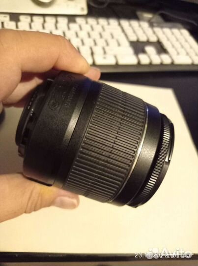 Объектив Canon EF-S 18-55 mm f/3.5-5.6 IS II