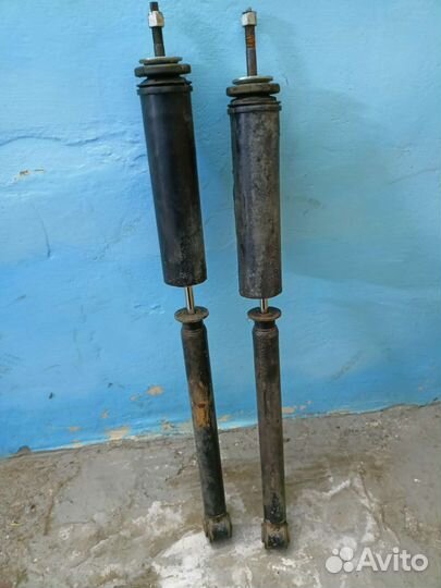 Задние амортизаторы Ниссан марч к12