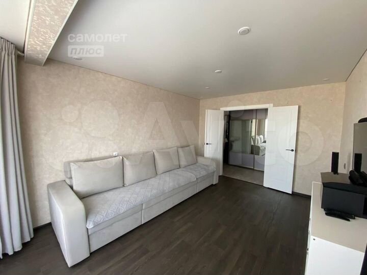 3-к. квартира, 63,4 м², 8/10 эт.