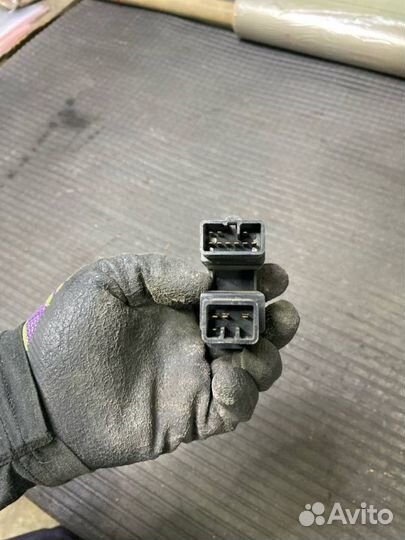 Кнопка аварийной сигнализации Toyota Corolla EE101