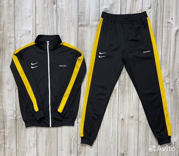 Спортивные костюмы Nike