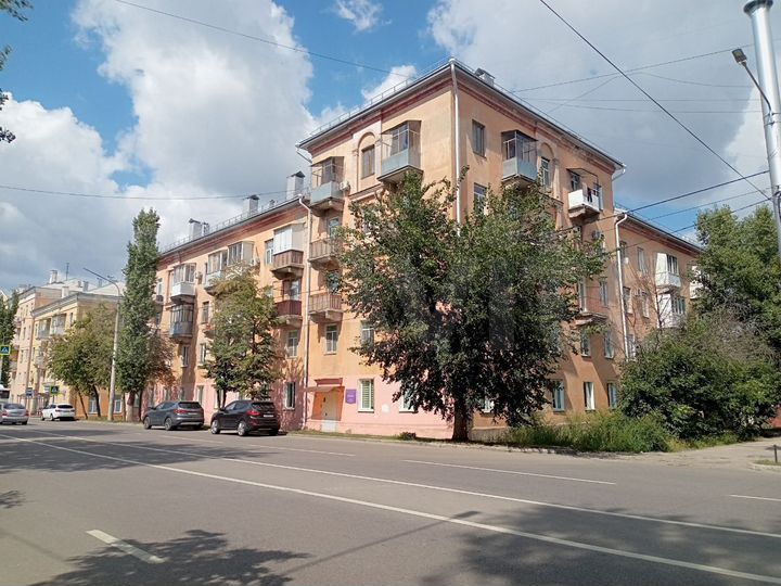 3-к. квартира, 69,8 м², 2/4 эт.