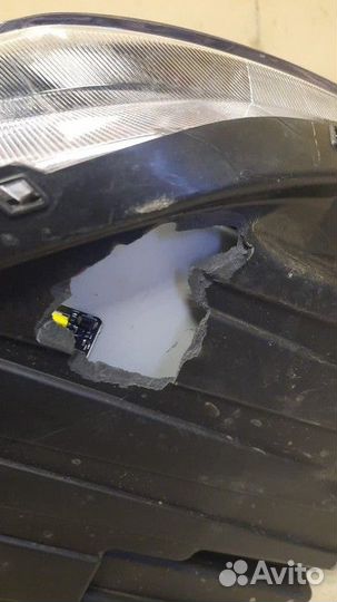 Фара левая Hyundai Tucson