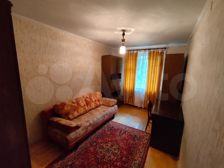 Комната 13 м² в 4-к., 2/16 эт.