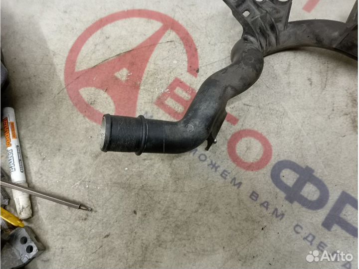 Патрубок системы охлаждения peugeot 207