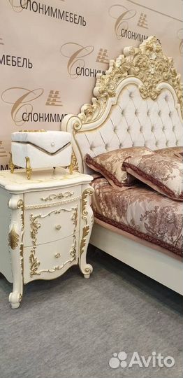 Спальный гарнитур