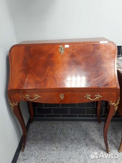 Бюро антикварное