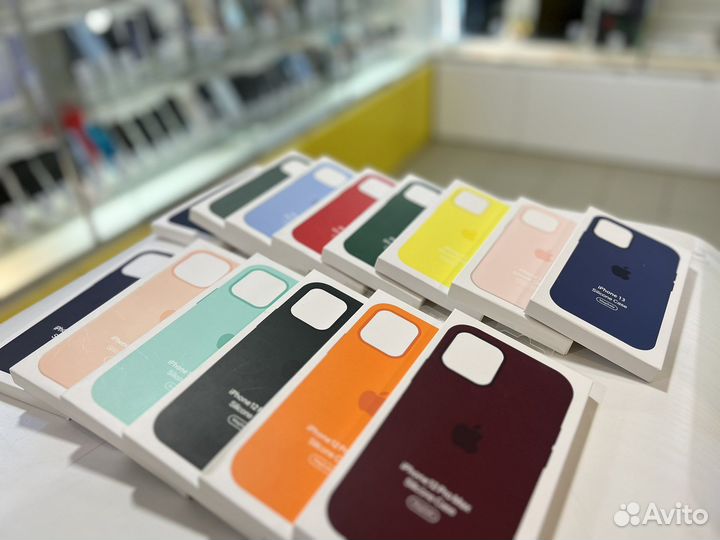 Чехлы на iPhone с MagSafe и анимацией