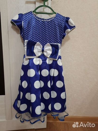 Платье праздничное