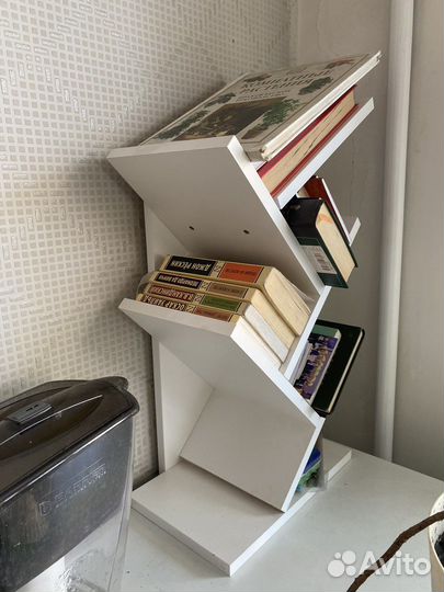 Полка для книг