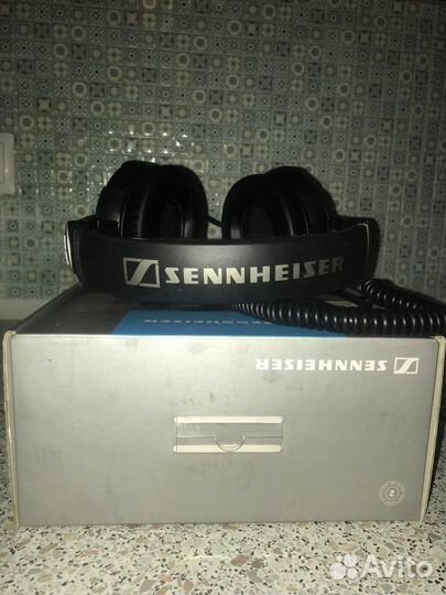 Наушники Sennheiser HD 215