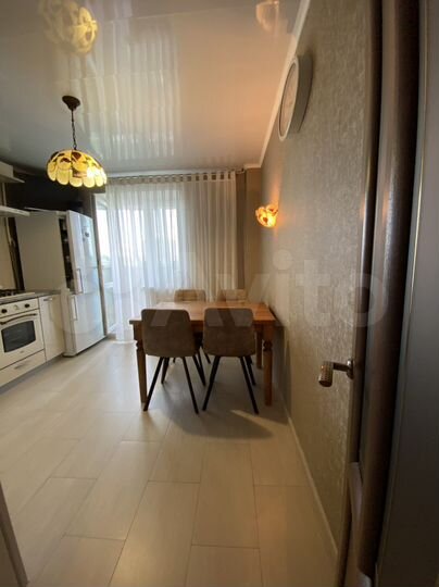 2-к. квартира, 70 м², 5/10 эт.