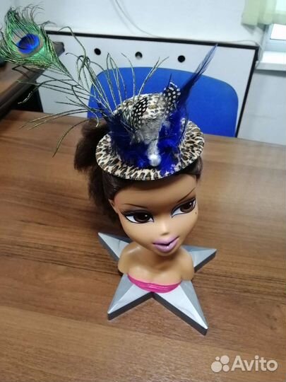 Голова манекен для причёсок с шапочкой