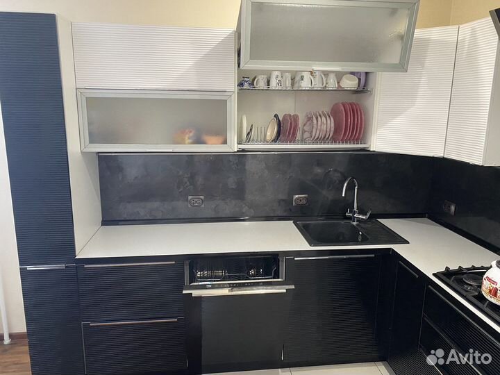 Кухонный гарнитур бу в хорошем состоянии