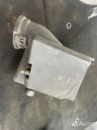 Корпус воздушного фильтра BMW 3 e36