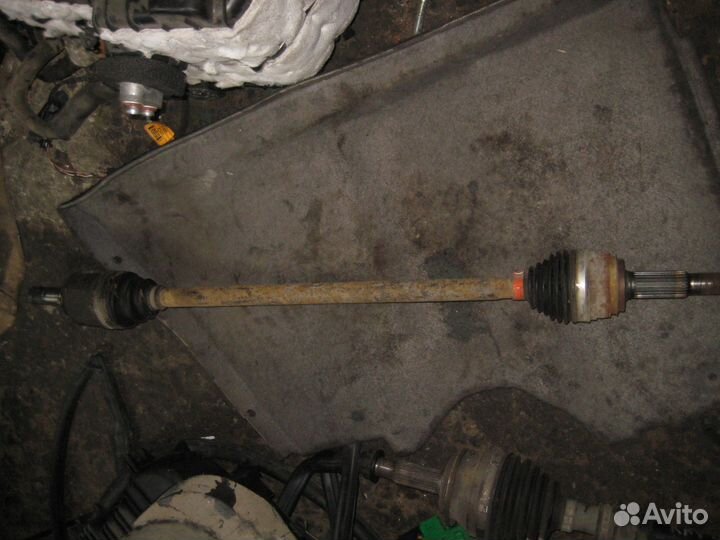 Привод задний правый левый Toyota Rav 4