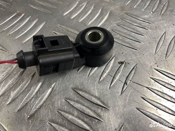 Датчик детонации Volkswagen Golf MK5 BVY