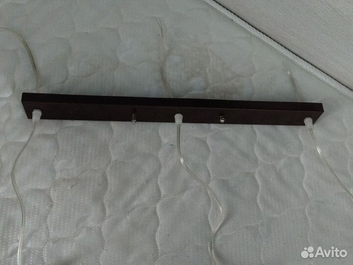 Продам люстру потолочную