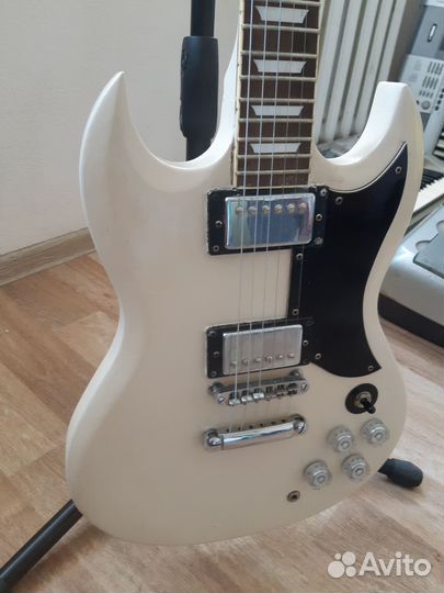 Электрогитара Epiphone sg