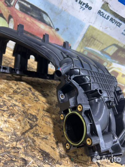 Впускной коллектор H4M Ниссан Террано D10