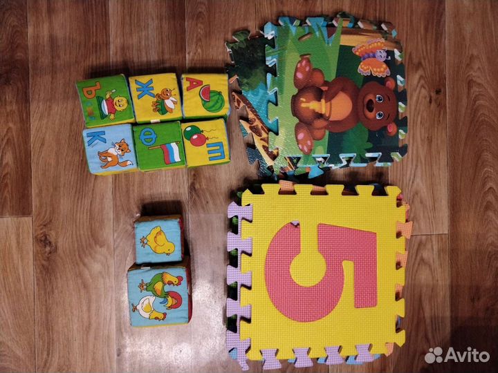 Развивающие игрушки пазлы коврики и мягкие кубики