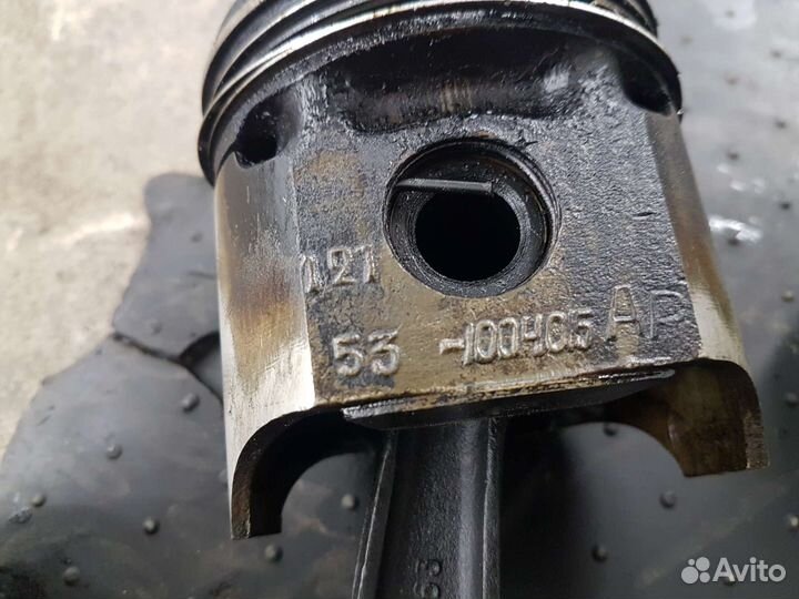 Поршень шатун змз газ 24 волга