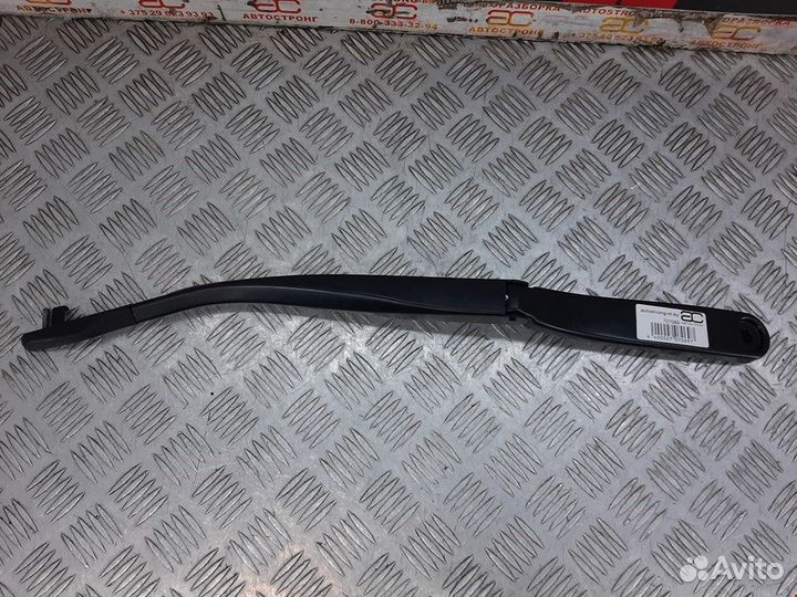 Щеткодержатель (поводок стеклоочистителя, дворник)