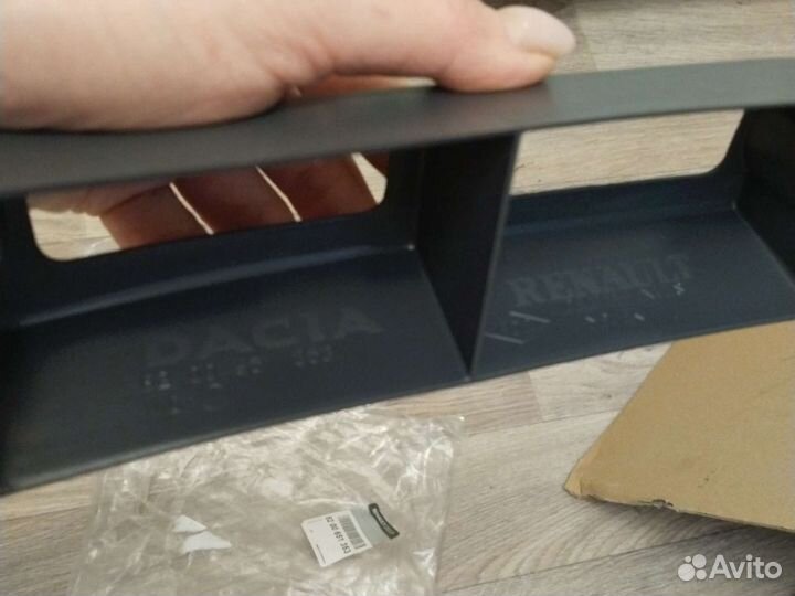 Кронштейн бампера заднего Renault Logan