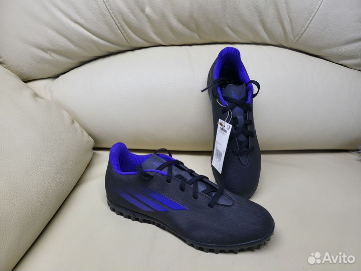 Детские новые сороконожки Adidas 36 2/3 и 38 2/3 р