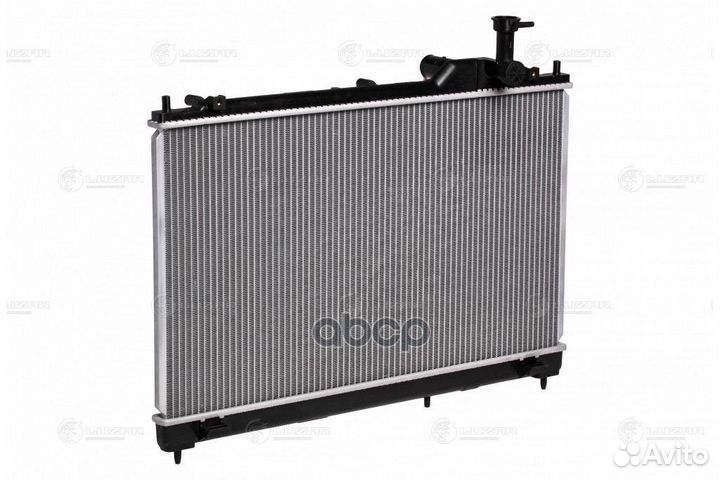 Радиатор охлаждения Outlander LRC1162 luzar