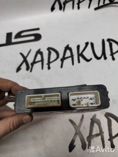 Блок управления дверьми Lexus Rx350 GSU30 1mzfe