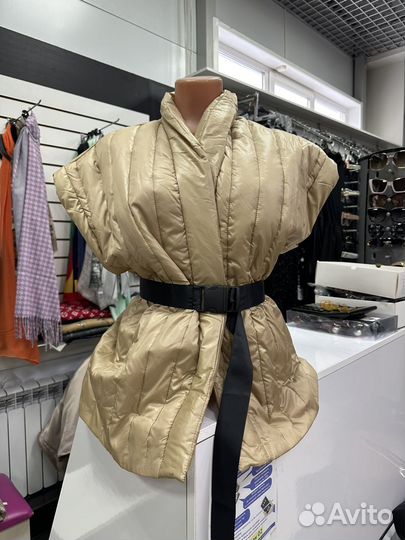 Продам пакетом куртки
