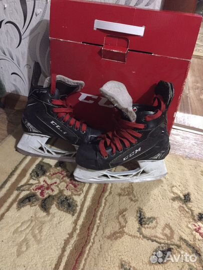 Коньки хоккейные