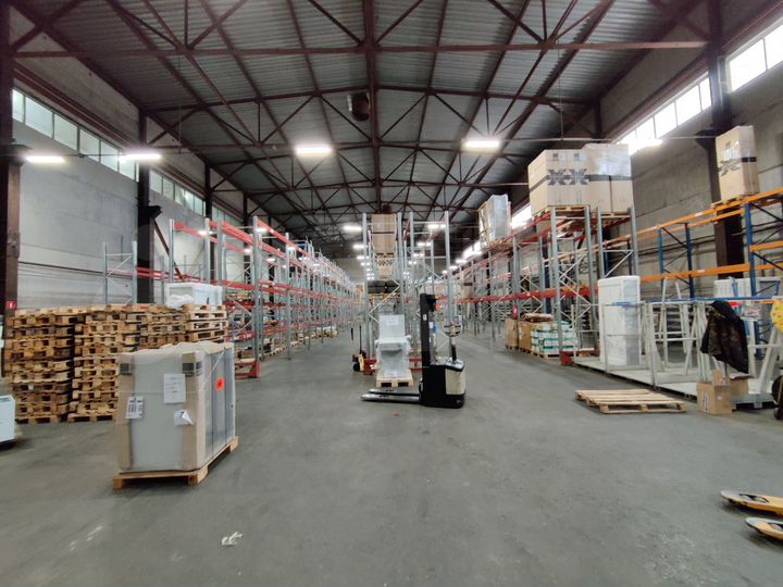 Склад, 1200 м²