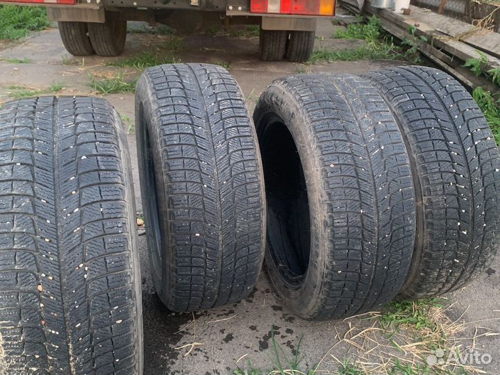 Michelin X-Ice 215/55 R16