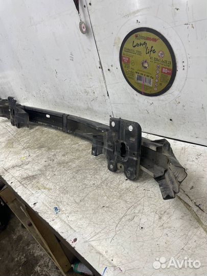 Усилитель передний Hyundai Grand Starex 1