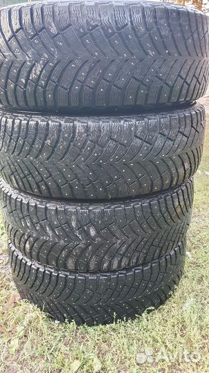 Michelin X-Ice North 4 SUV 235/55 R19 105T