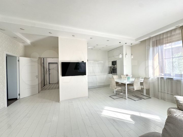 3-к. квартира, 74 м², 2/5 эт.